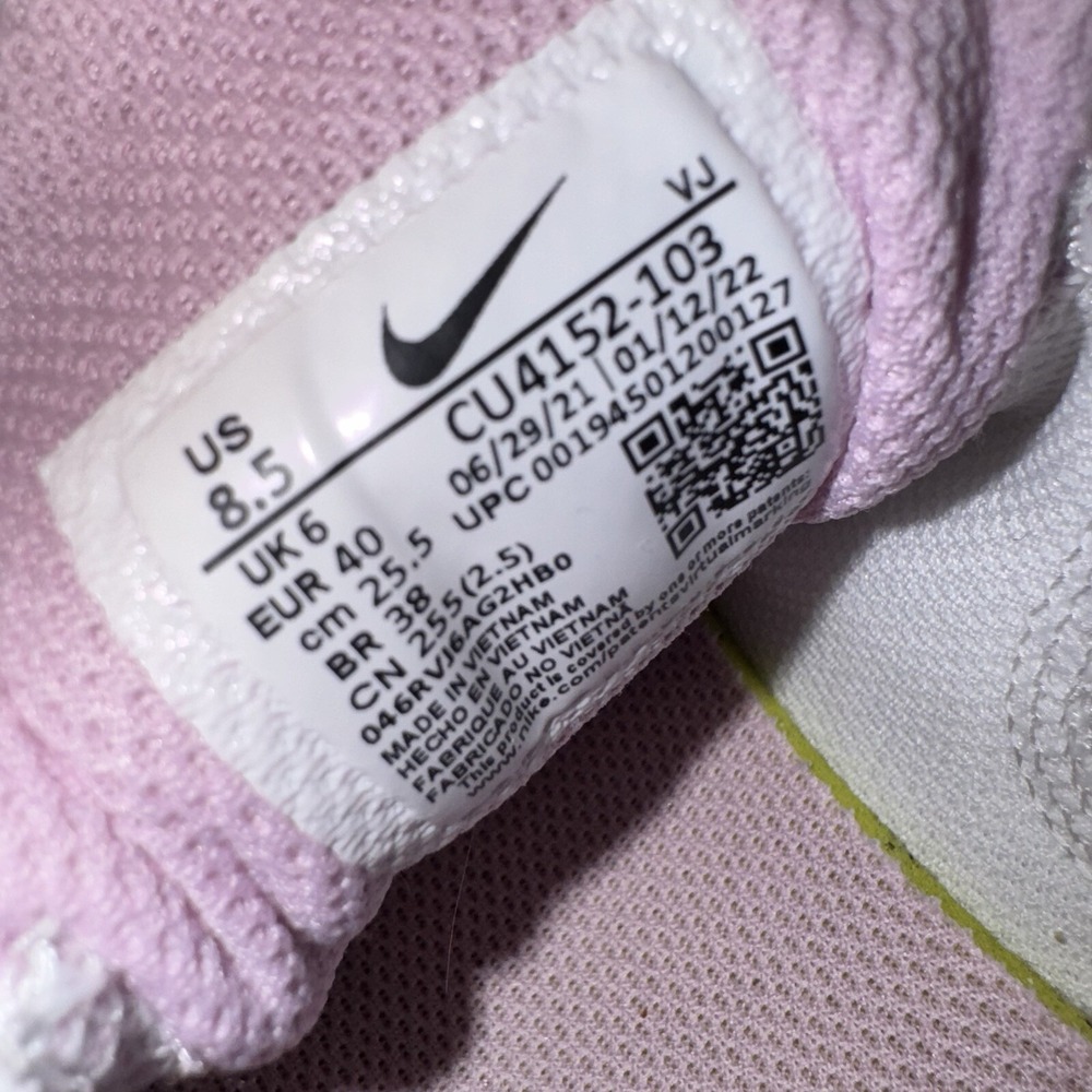 Nike Air Max Bolt Women 8.5 Pink White CU4152-103 Sneakers Athleisure Barbiecore - Picture 4 of 10